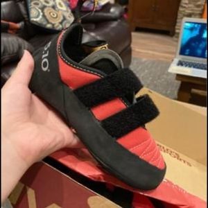 FIVETEN Rock climbing shoes